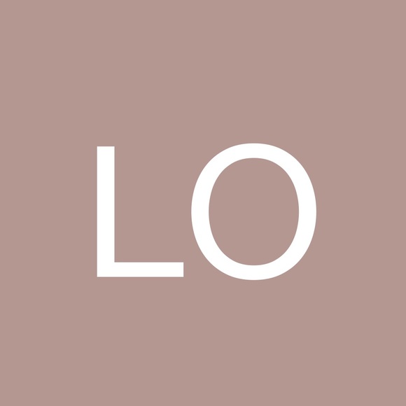 Meet your Posher, Laura - Picture 1 of 1